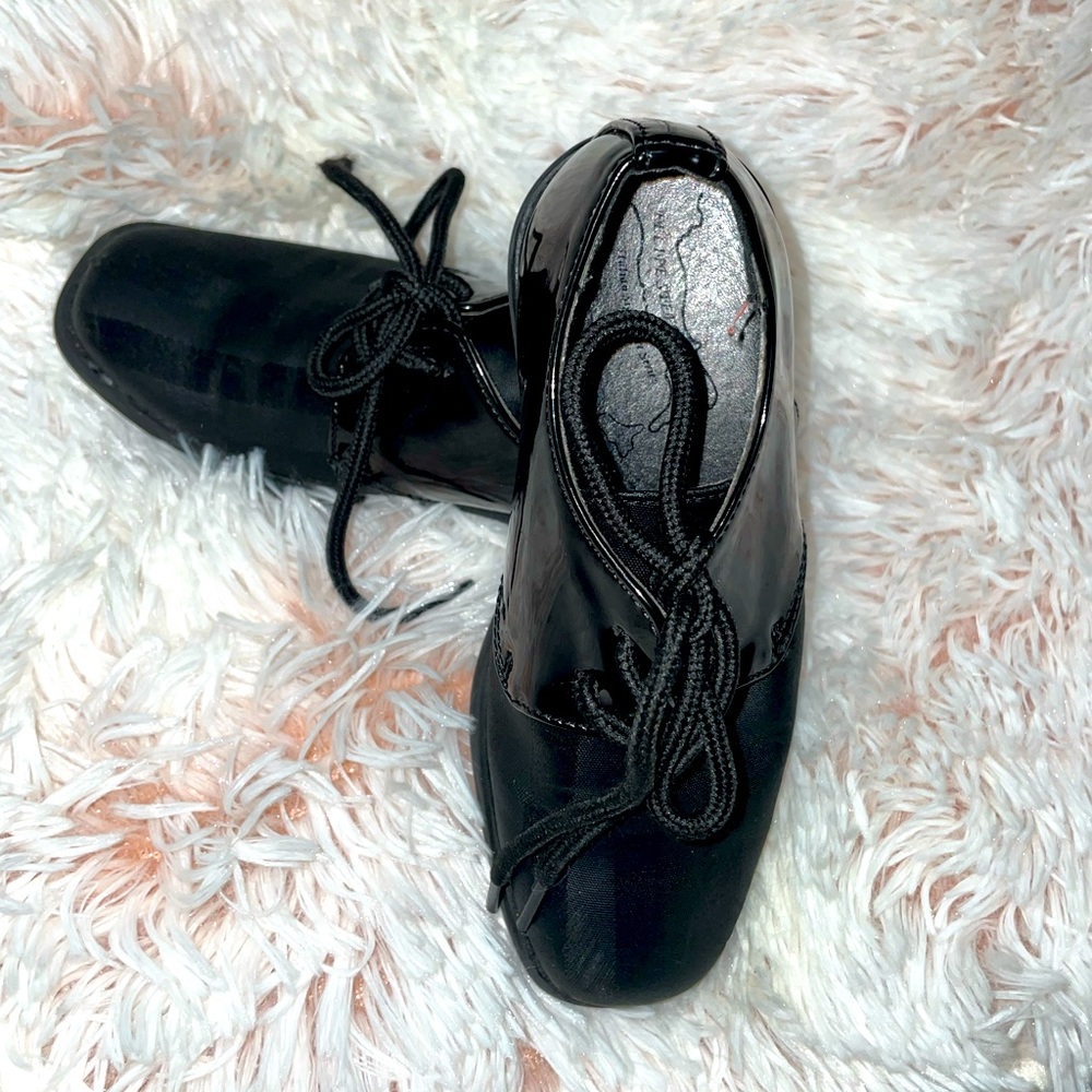 Boys black dress shoes fairly used